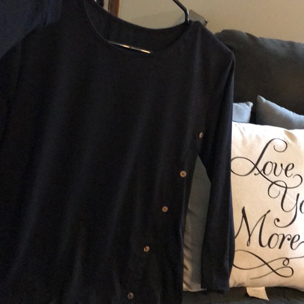 ❤️ black shirt with asymmetrical buttons